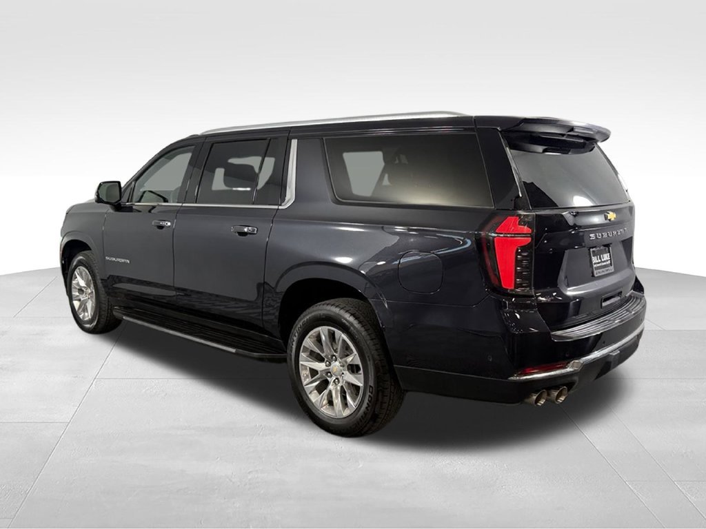Used 2026 Chevrolet Suburban Premier AWD/4WD image 9