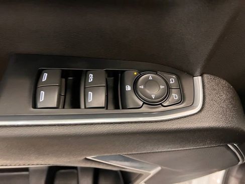 Used 2023 GMC Sierra 1500 SLE AWD/4WD image 10