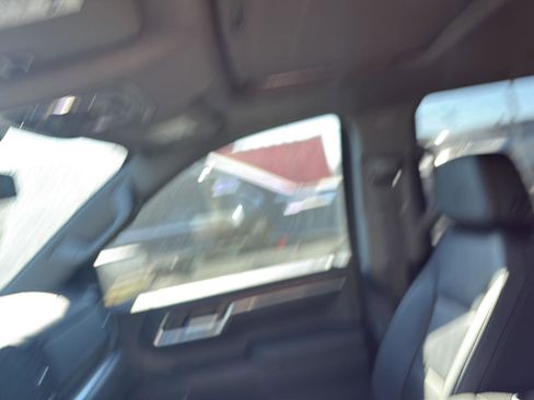 Used 2023 GMC Sierra 1500 SLT w/ SLT Convenience Package image 13