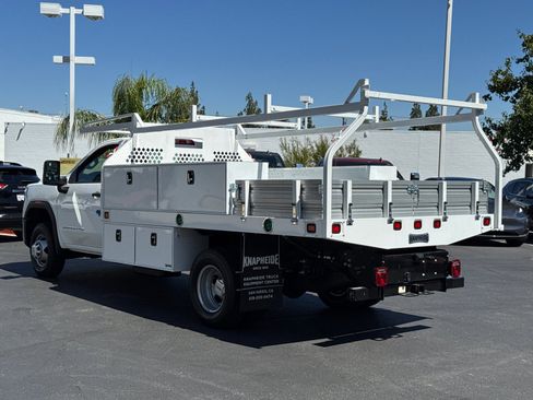 New 2025 GMC Sierra 3500 Pro w/ Fleet Convenience Package image 13