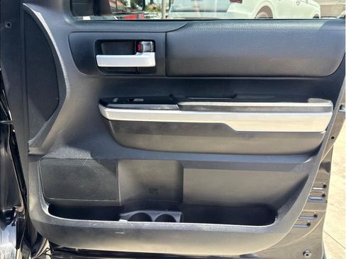 Used 2014 Toyota Tundra SR5 w/ SR5 Upgrade Package AWD/4WD image 24