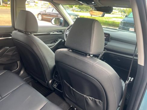 Used 2024 Kia Seltos SX w/ SX Sunroof Package AWD/4WD image 16