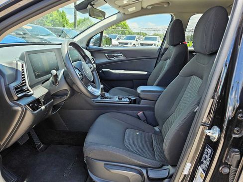 Used 2024 Kia Sportage LX FWD image 14