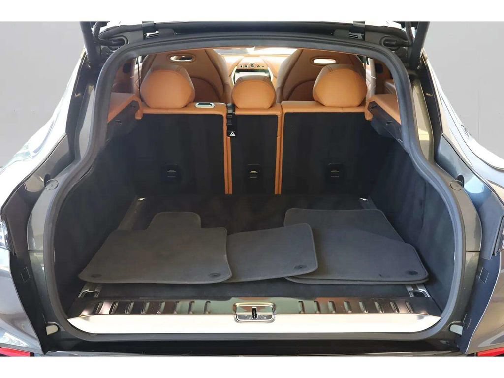 Used 2022 Aston Martin DBX AWD/4WD image 14