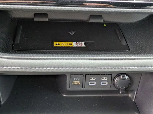 Certified 2023 Toyota Highlander XSE image 26