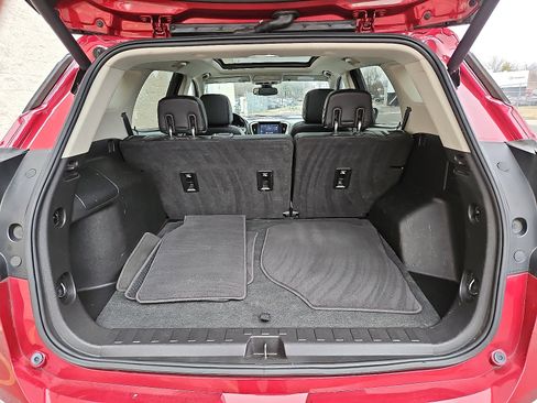 Used 2018 GMC Terrain Denali w/ Advanced Safety Package image 31