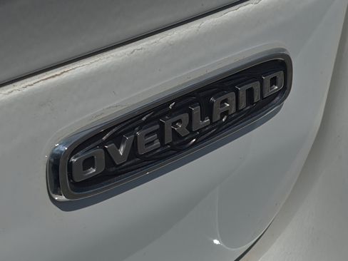 Used 2023 Jeep Grand Cherokee Overland w/ Advanced Protech Group III AWD/4WD image 29