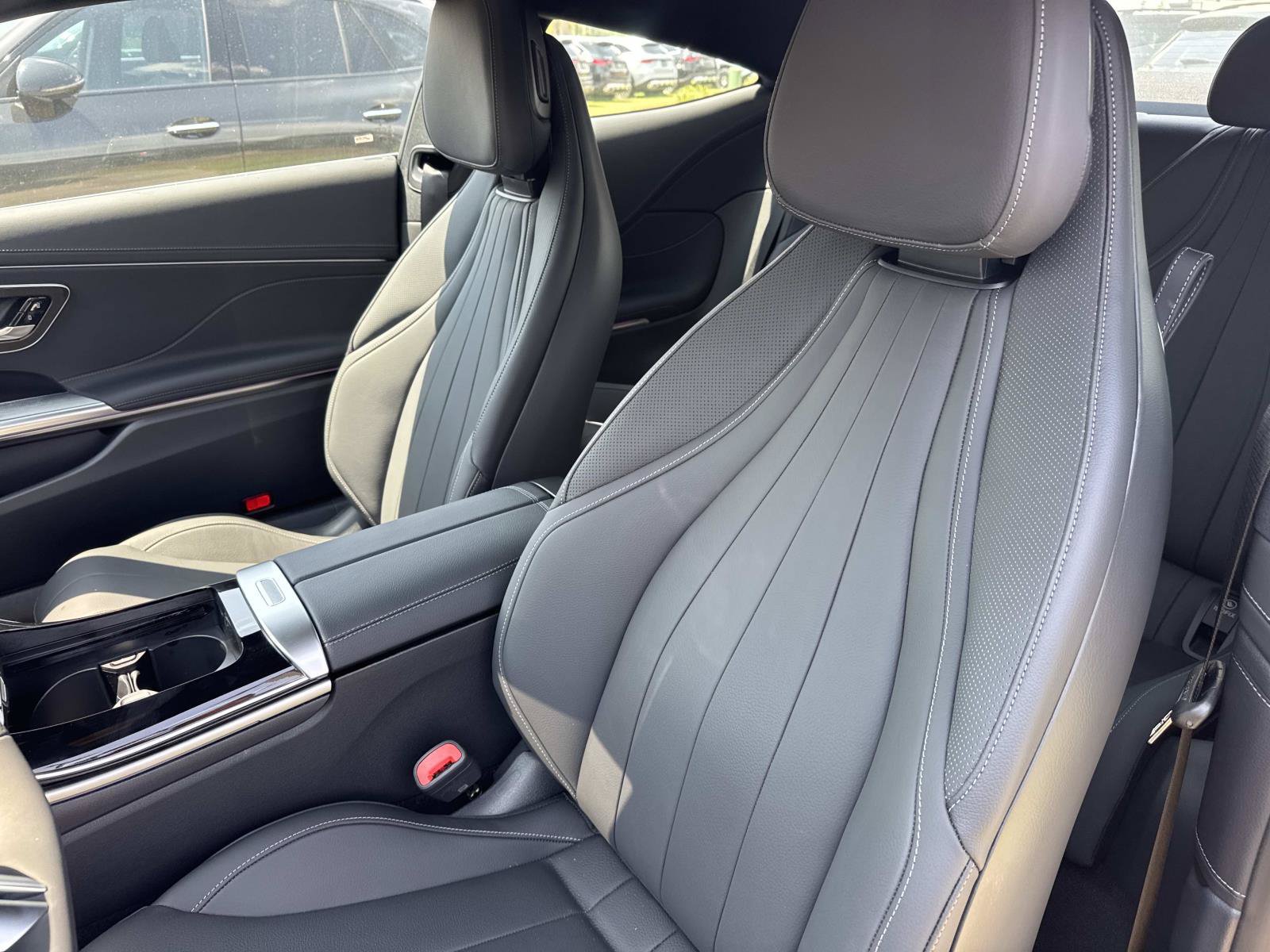New 2026 Mercedes-Benz CLE 450 4MATIC Coupe image 9