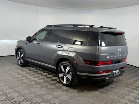 Used 2025 Hyundai Santa Fe Limited FWD image 8