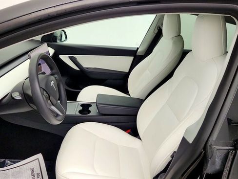 Used 2021 Tesla Model Y Long Range AWD/4WD image 25