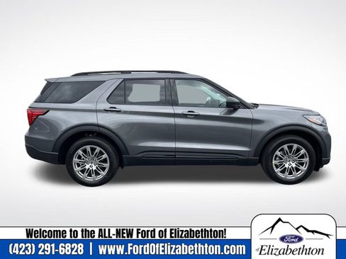 New 2026 Ford Explorer Active w/ Active Comfort Package image 2