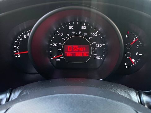 Used 2016 Kia Soul FWD image 18