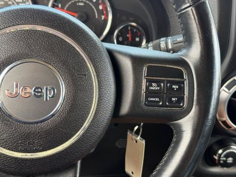 Used 2011 Jeep Wrangler Unlimited Sahara w/ Mopar Chrome Edition Group AWD/4WD image 18