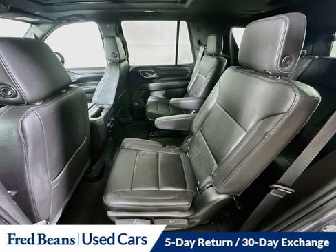 Used 2021 Chevrolet Tahoe Z71 w/ Z71 Off-Road Package AWD/4WD image 32