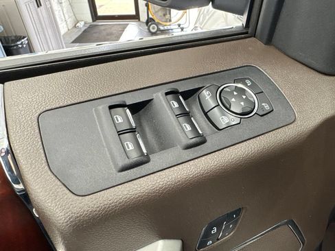 Used 2016 Ford F150 King Ranch w/ Equipment Group 601A Luxury AWD/4WD image 37
