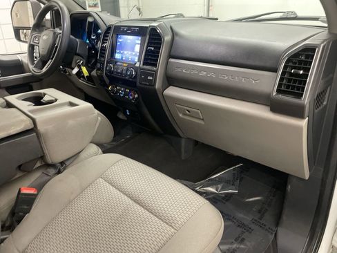 Used 2022 Ford F250 XLT w/ FX4 Off-Road Package AWD/4WD image 20