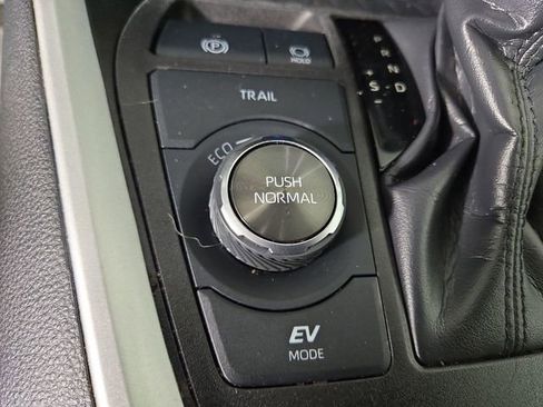 Used 2024 Toyota RAV4 XSE w/ Weather Package AWD/4WD image 28