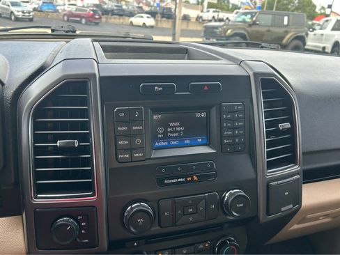 Used 2017 Ford F150 XLT AWD/4WD image 25