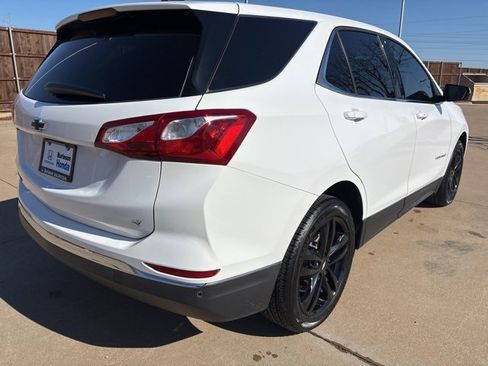 Used 2020 Chevrolet Equinox LT w/ Sport Edition image 3