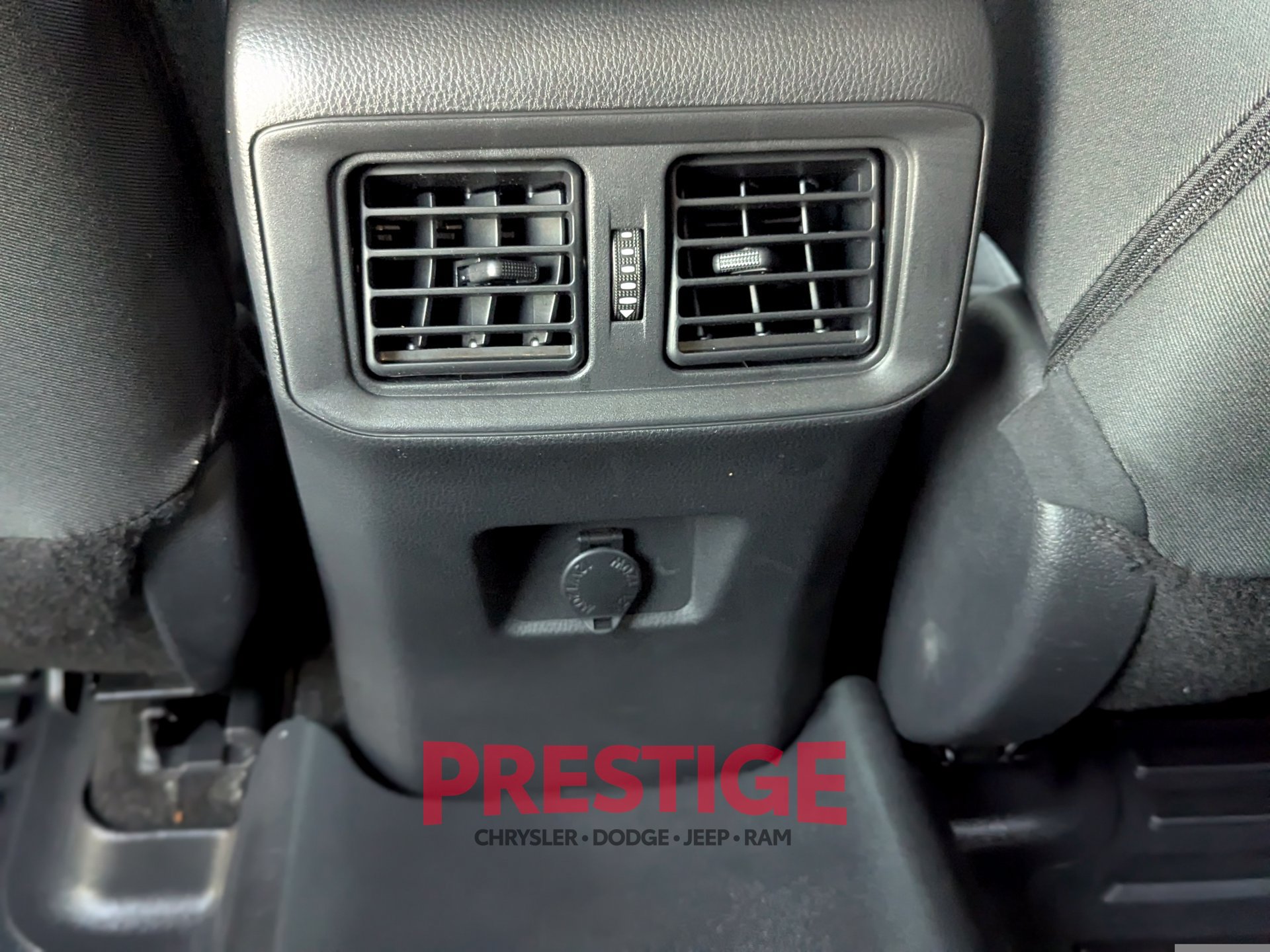 Used 2023 Toyota RAV4 LE AWD/4WD image 25