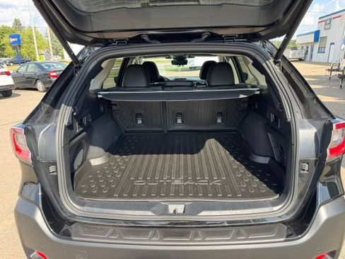 Used 2025 Subaru Outback Touring AWD/4WD image 24