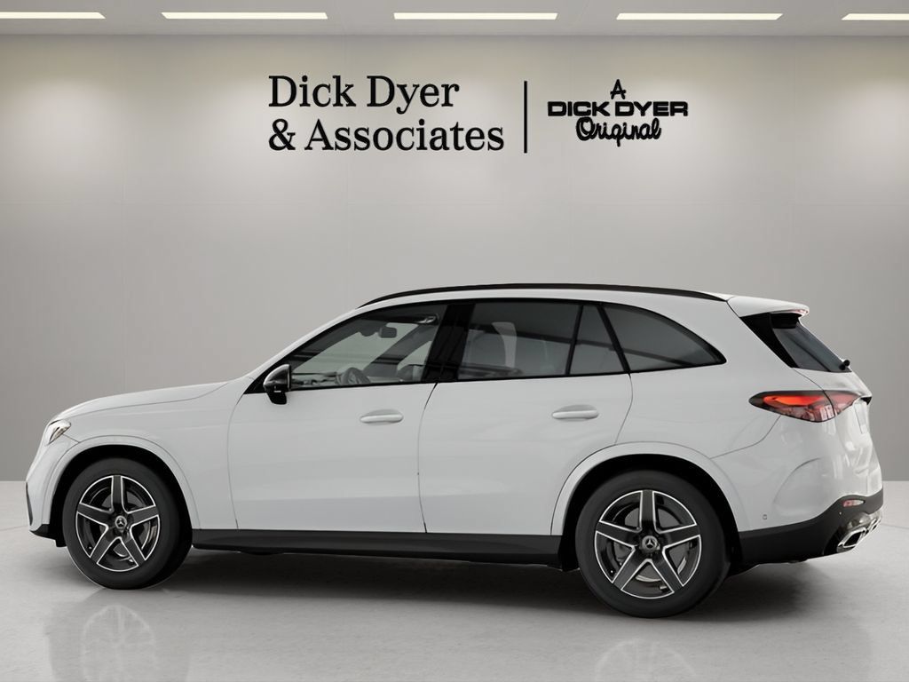 Used 2026 Mercedes-Benz GLC 300 image 24