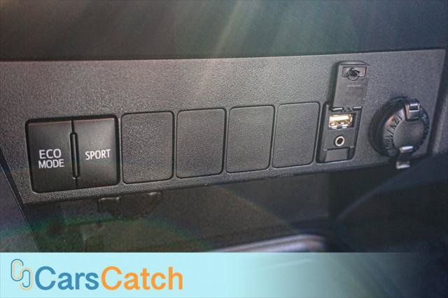 Used 2017 Toyota RAV4 XLE FWD image 30