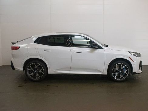 Used 2025 BMW X2 M35i AWD/4WD image 3