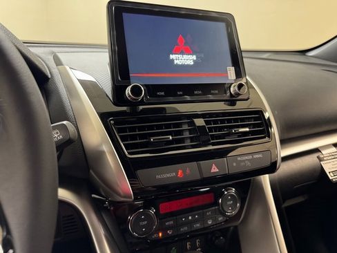 New 2025 Mitsubishi Eclipse Cross SEL image 13