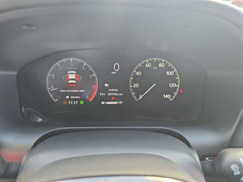 Used 2025 Honda HR-V Sport image 19