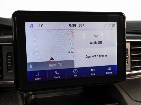 Used 2022 Ford Explorer XLT w/ Equipment Group 202A image 25