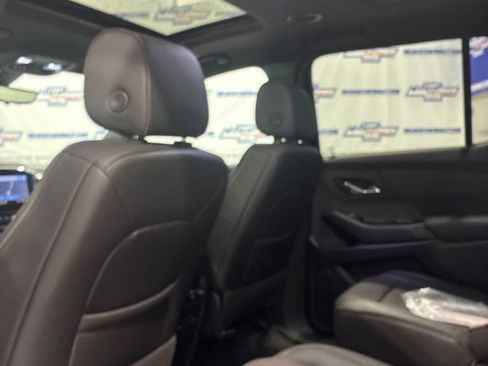 Used 2023 Chevrolet Traverse High Country w/ LPO, Floor Liner Package AWD/4WD image 34