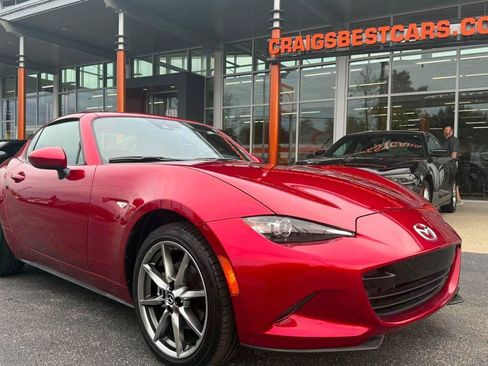 Used 2022 MAZDA MX-5 Miata RF Grand Touring RWD image 14