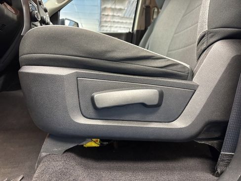 Used 2024 RAM 1500 Classic SLT image 25