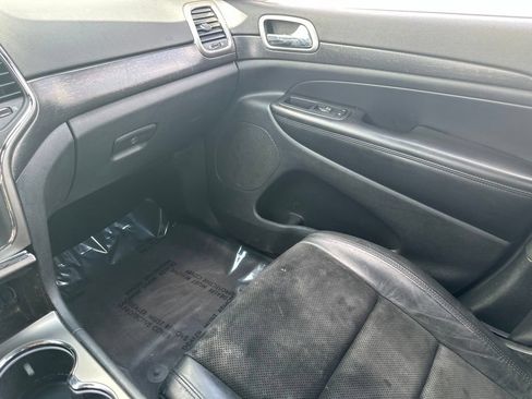 Used 2018 Jeep Grand Cherokee Altitude AWD/4WD image 43