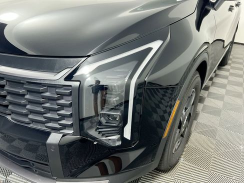 New 2026 Kia Sportage LX FWD image 11