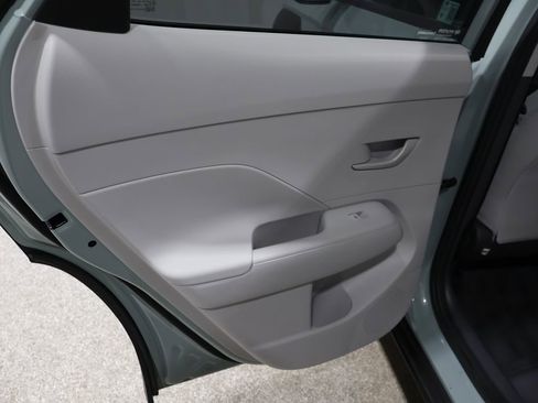 Used 2025 Hyundai Kona SEL image 19