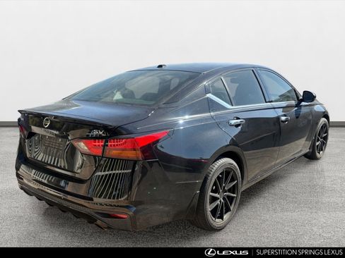 Used 2019 Nissan Altima 2.5 SV FWD image 3