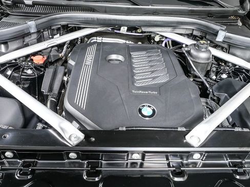 Used 2023 BMW X5 xDrive40i w/ Premium Package image 35