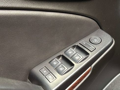 Used 2020 GMC Yukon SLE AWD/4WD image 21