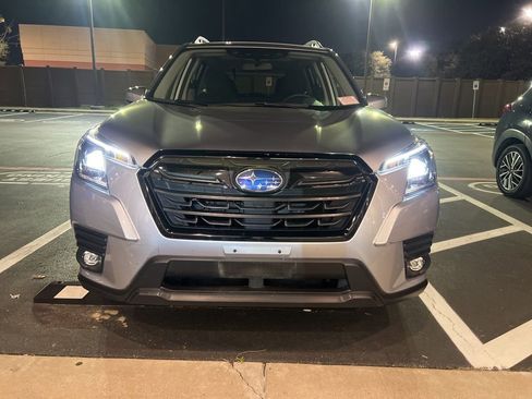 Used 2024 Subaru Forester Premium image 10