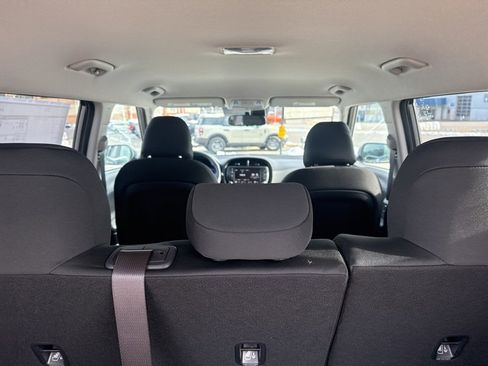 New 2025 Kia Soul LX image 11