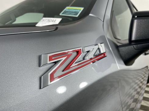 Used 2025 Chevrolet Silverado 1500 LT Trail Boss w/ LT Trail Boss Premium Package image 31