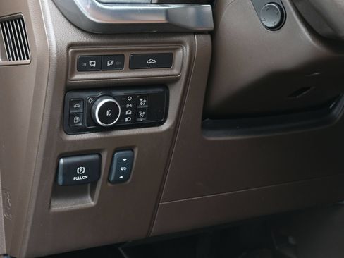Used 2023 Ford F150 King Ranch w/ Equipment Group 601A High AWD/4WD image 23