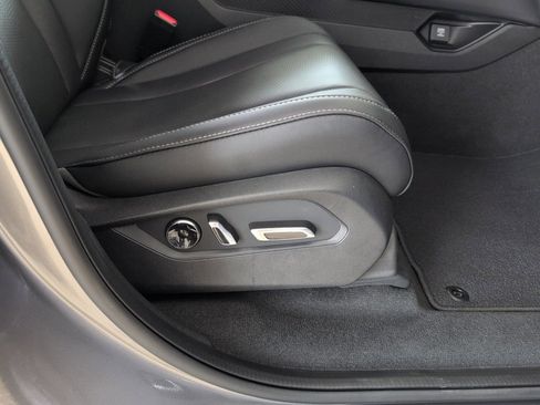 Certified 2026 Acura MDX w/ Technology Package image 61