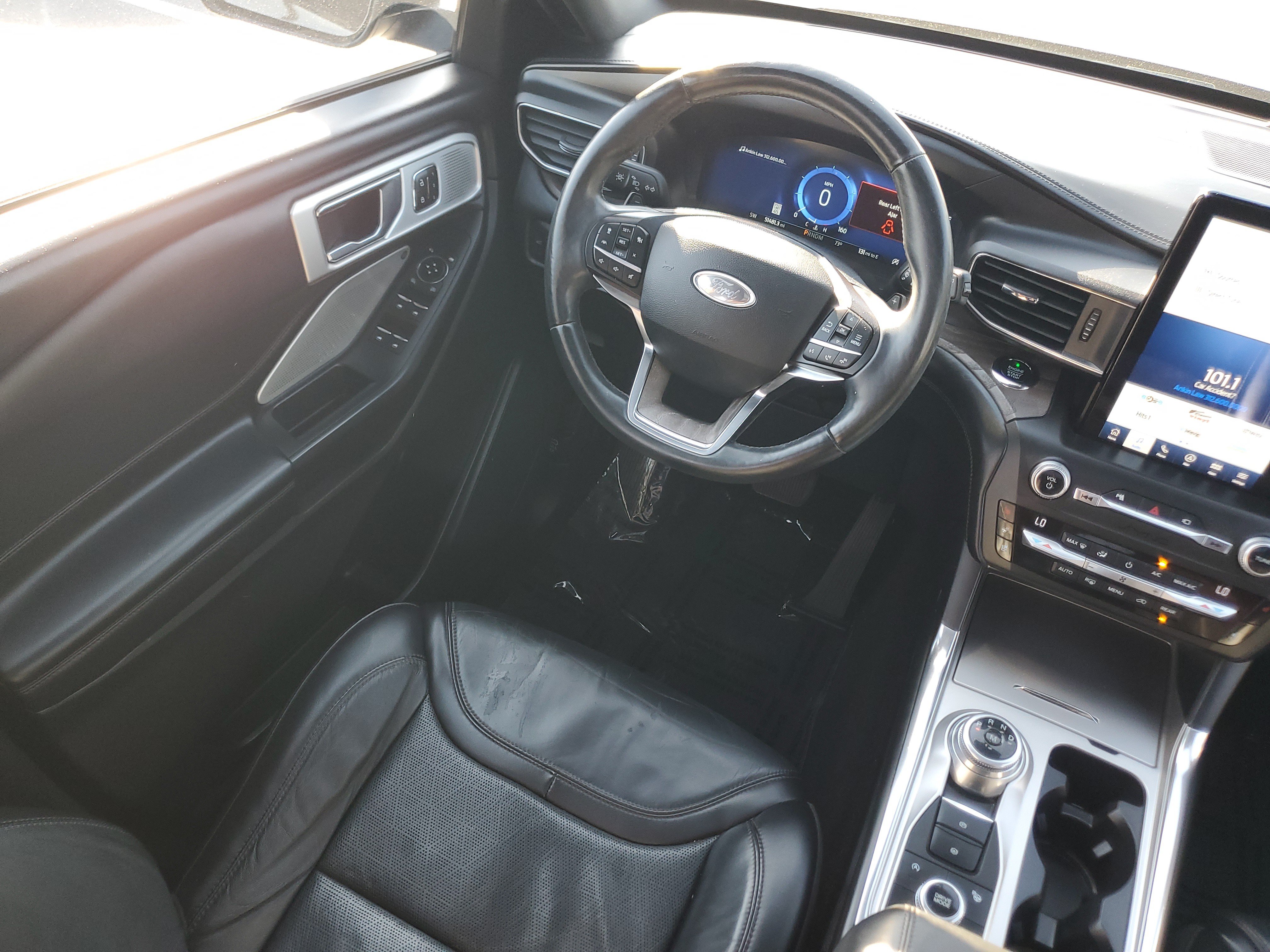 Used 2020 Ford Explorer Platinum w/ Premium Technology Package AWD/4WD image 18