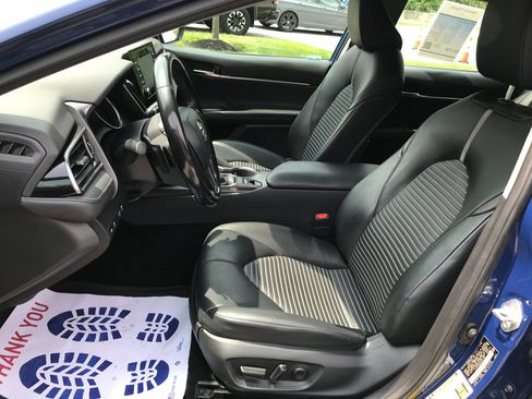 Used 2023 Toyota Camry SE w/ Convenience Package FWD image 22