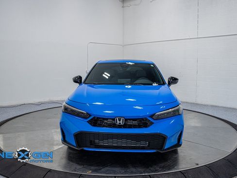 Used 2025 Honda Civic Sport Touring image 2
