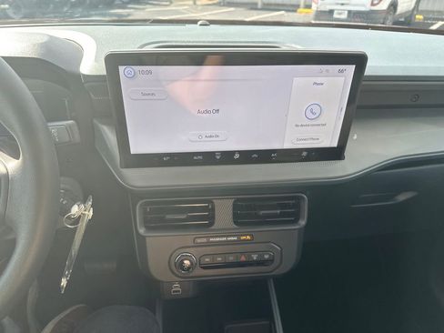 New 2025 Ford Maverick XL FWD image 24