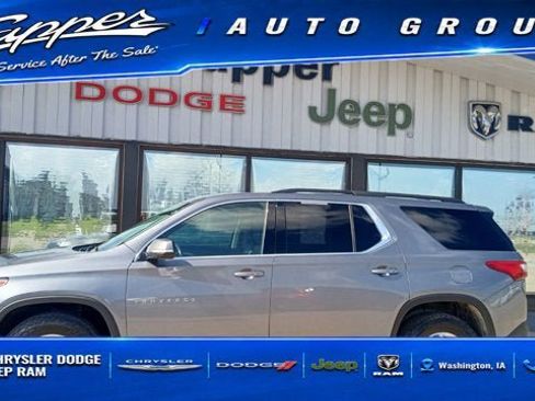 Used 2019 Chevrolet Traverse LT AWD/4WD image 1